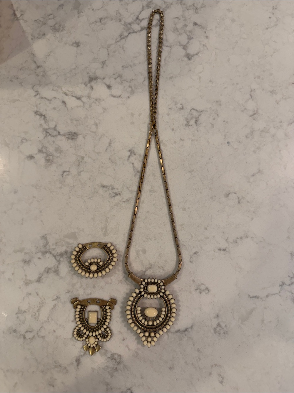 Stella and Dot Ivory Beaded Statement Necklace - 8 necklaces in 1! - Picture 7 of 13